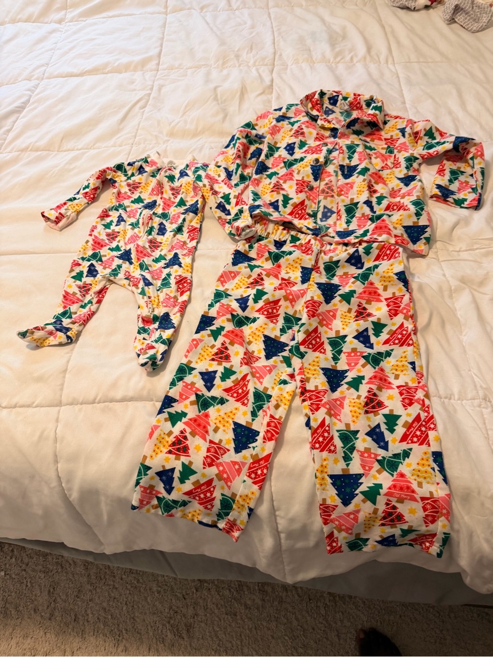 Kids Christmas Tree Print Pajama Set - Multi